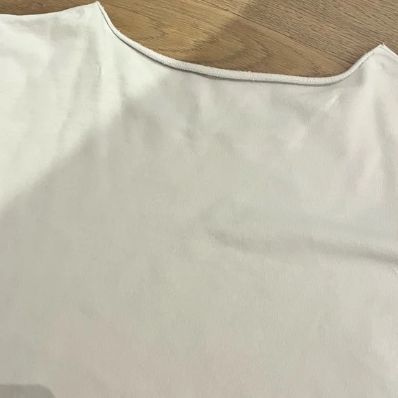 BRANDY MELVILLE CREWNECK - Picture 9 of 9